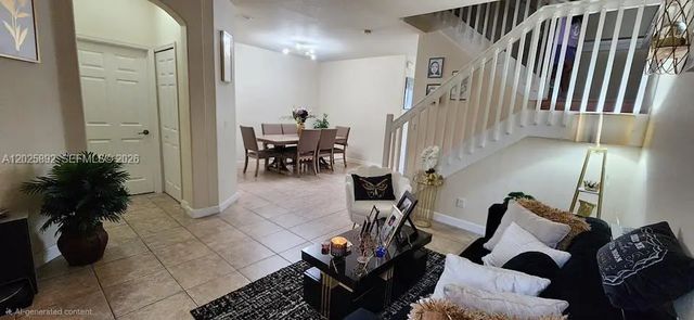 4 of 44 - 8652 Nw 112th Court, Doral, FL