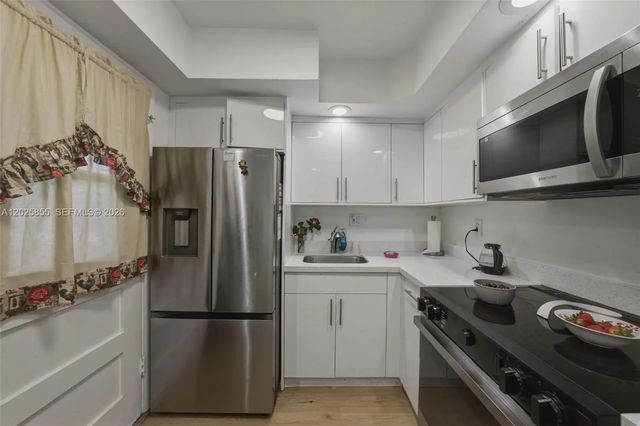 5 of 48 - 2855 Leonard Drive #h106, Aventura, FL