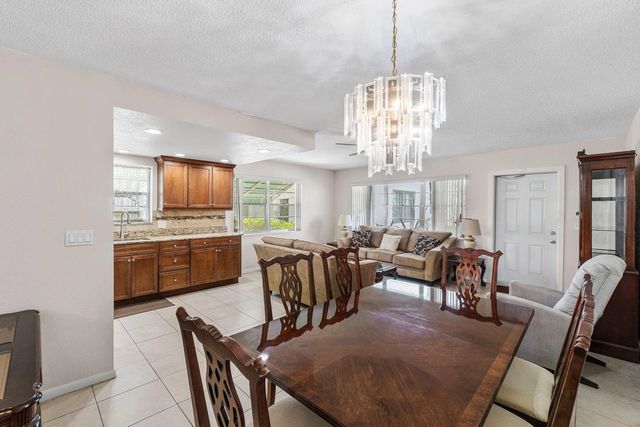 57 Canterbury, West Palm Beach
