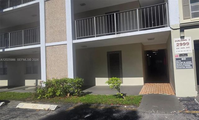 2999 Nw 48th Avenue #246, Lauderdale Lakes