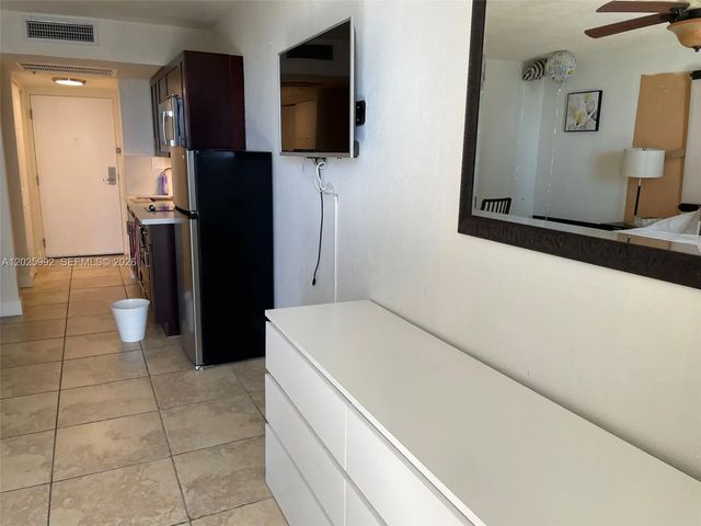 3 of 4 - N/A, Sunny Isles Beach, FL