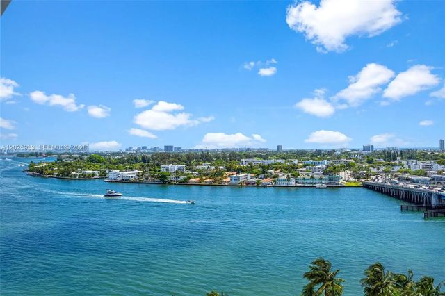 1865 79th St Causeway #15m, North Bay Village