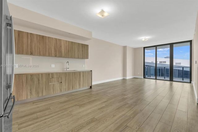 4 of 39 - 2960 Ne 207th Street #1108, Aventura, FL