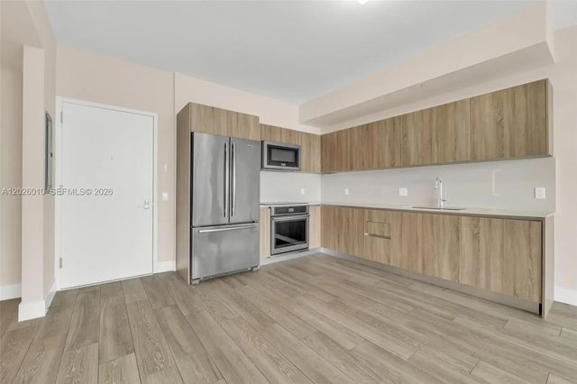 5 of 39 - 2960 Ne 207th Street #1108, Aventura, FL