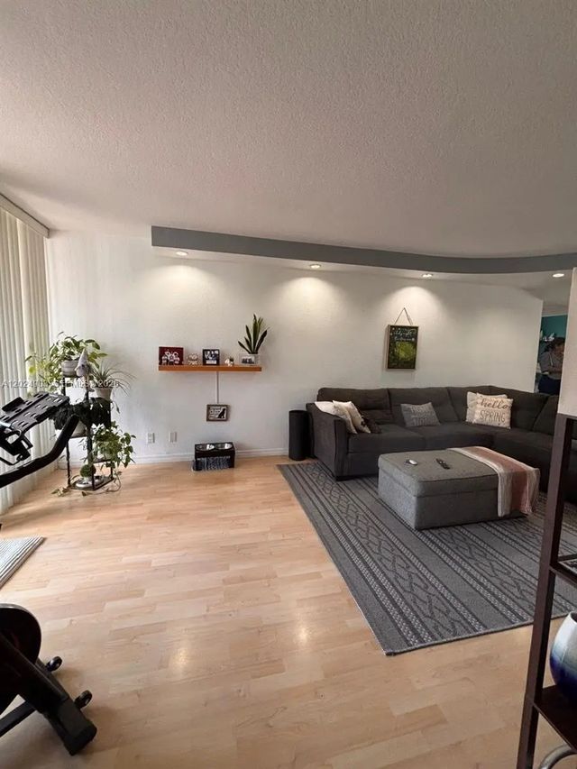4 of 16 - 8411 Forest Hills Drive #308, Coral Springs, FL