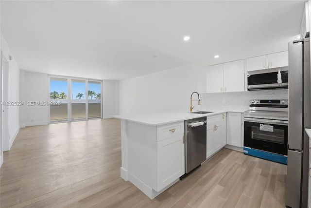 2 of 15 - 5 Island Avenue #2f, Miami Beach, FL