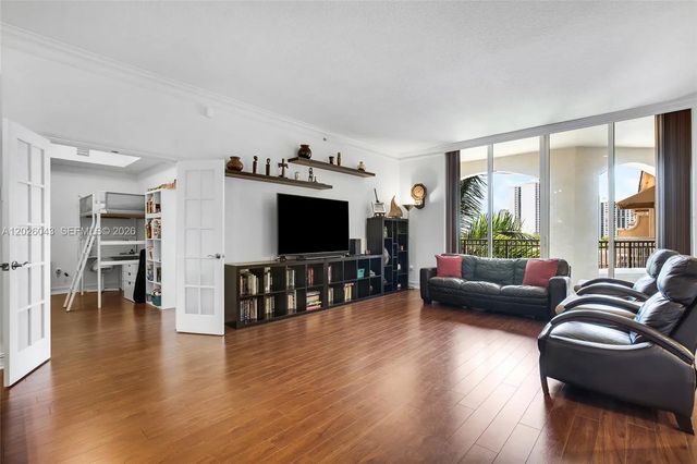 3 of 25 - 3001 Ne 185th Street #610, Aventura, FL