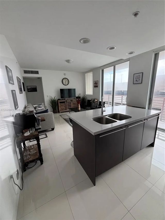 3 of 31 - 7875 Nw 107th Avenue #504, Doral, FL