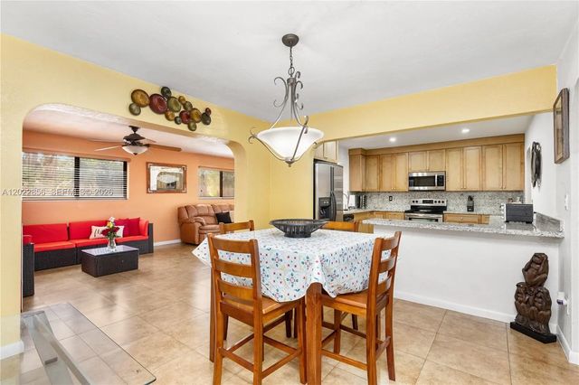 5 of 59 - 321 Nw 96th Avenue, Pembroke Pines, FL