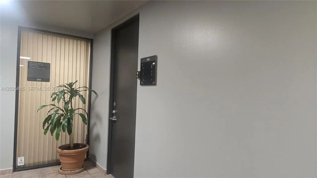 8370 W Flagler Street #246, Miami