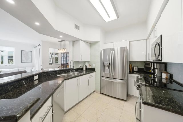 5 of 37 - 3145 Ne 184th Street #5205, Aventura, FL