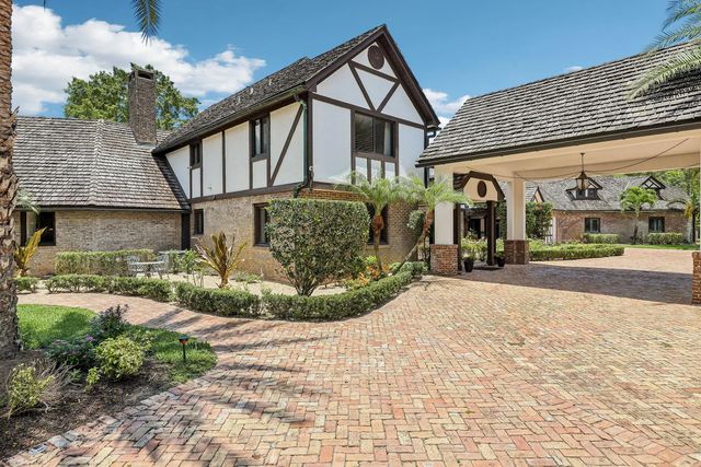 4 of 100 - 14900 Stirrup Lane, Wellington, FL