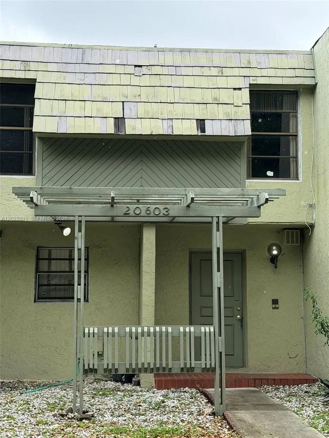 2 of 30 - 20603 Nw 15th Avenue #8-1, Miami Gardens, FL