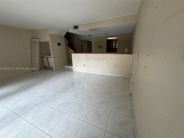 5 of 30 - 20603 Nw 15th Avenue #8-1, Miami Gardens, FL