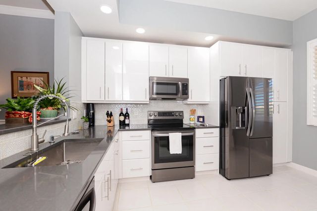3 of 46 - 23 Harbour Isle Drive W #303, Fort Pierce, FL