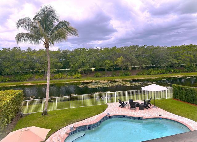 2 of 104 - 4299 Laurel Ridge Circle, Weston, FL