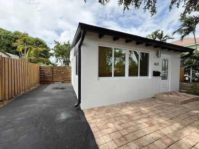 5 of 46 - 1621-1623 Ne 16th Terrace Ne, Fort Lauderdale, FL