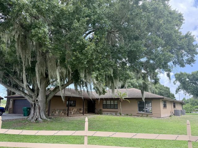 3 of 35 - 1631 Se 24th Boulevard, Okeechobee, FL