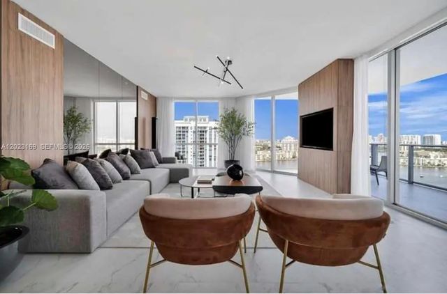 4 of 27 - 17111 Biscayne Boulevard #2209, North Miami Beach, FL