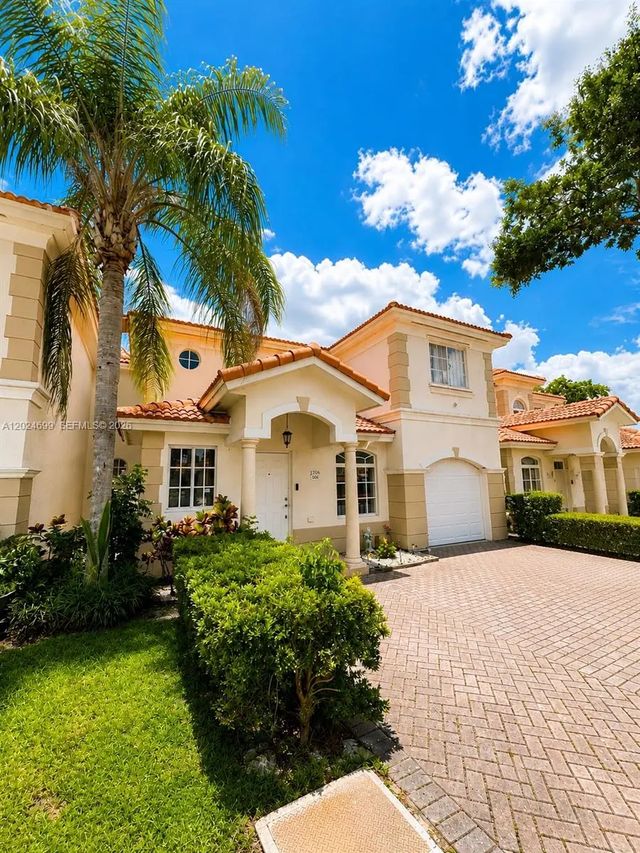 7305 Nw 173rd Drive #102, Hialeah