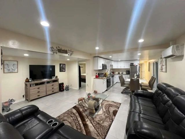 4 of 21 - 1495 Michelle Drive N #41, West Palm Beach, FL