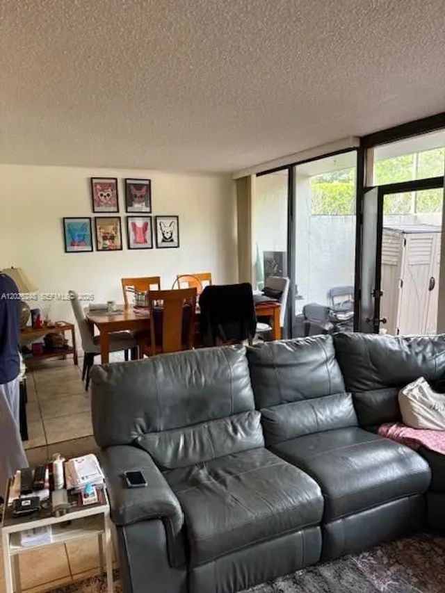 5 of 23 - 3190 Bird Avenue #15, Coconut Grove, FL