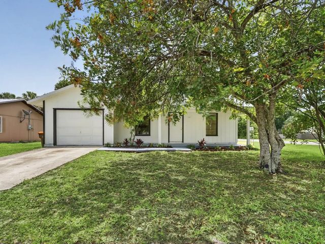 2575 1st Place, Vero Beach