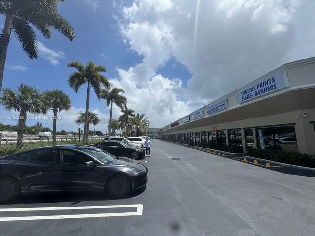 590 Sw 9th Terrace #9-11, Pompano Beach