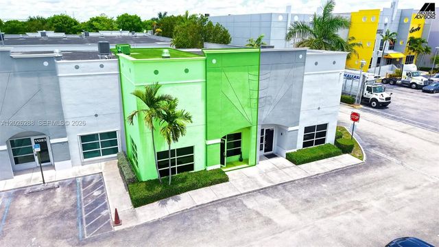 11381 Nw 122nd Street #10, Medley