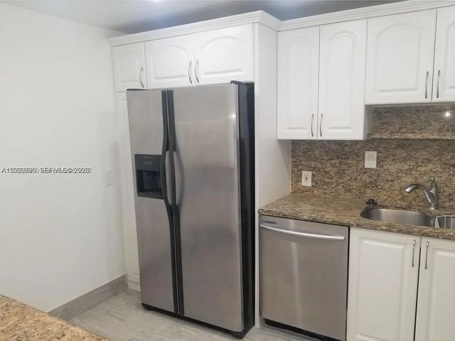 5 of 35 - 100 Bayview Drive #208, Sunny Isles Beach, FL