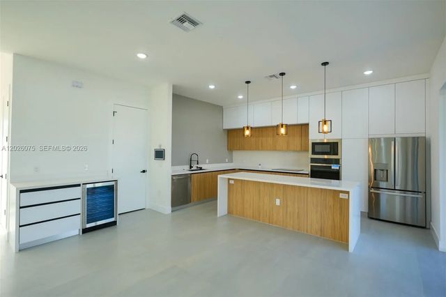 2 of 50 - 5 Sw 26th Place, Cape Coral, FL
