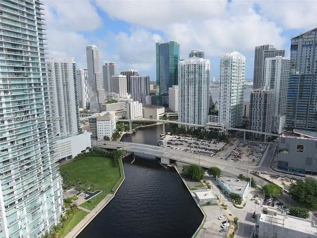 5 of 30 - 690 Sw 1st Court #1908, Miami, FL