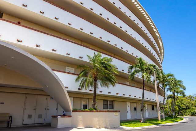 1319 E Hillsboro Boulevard #208, Deerfield Beach