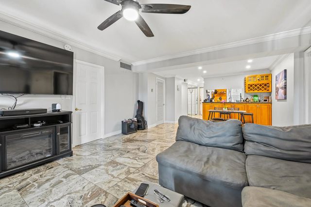 5 of 25 - 1319 E Hillsboro Boulevard #208, Deerfield Beach, FL