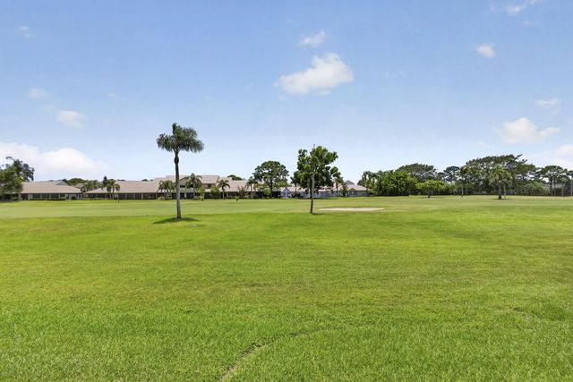 3 of 40 - 5954 Se Franklin Place, Hobe Sound, FL