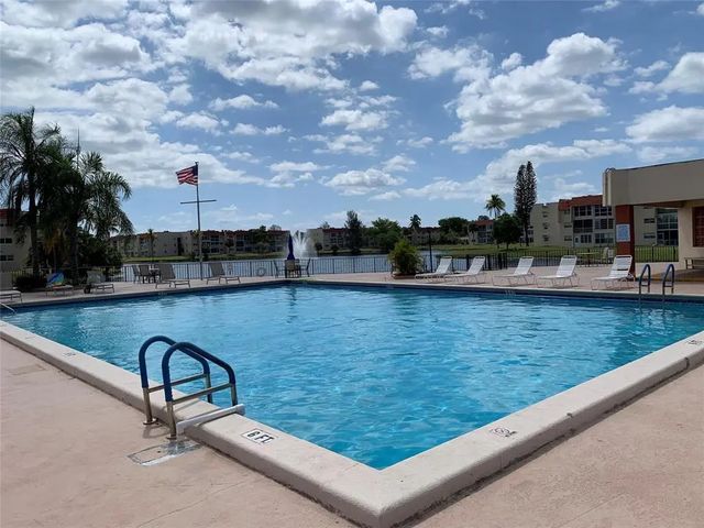 3 of 11 - 8080 N Sunrise Lakes N #303, Sunrise, FL