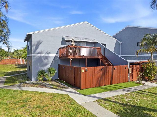 30 Crossings Circle #g, Boynton Beach