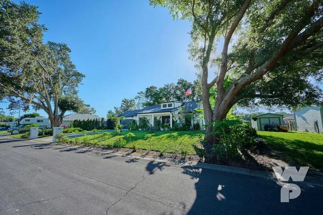2 of 39 - 441 Spoonbill Court, Kenansville, FL
