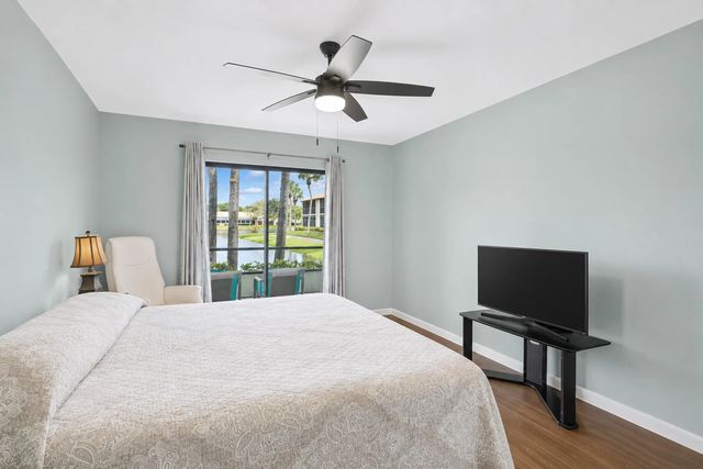 4 of 30 - 7892 Willow Springs Drive ##1517, Greenacres, FL