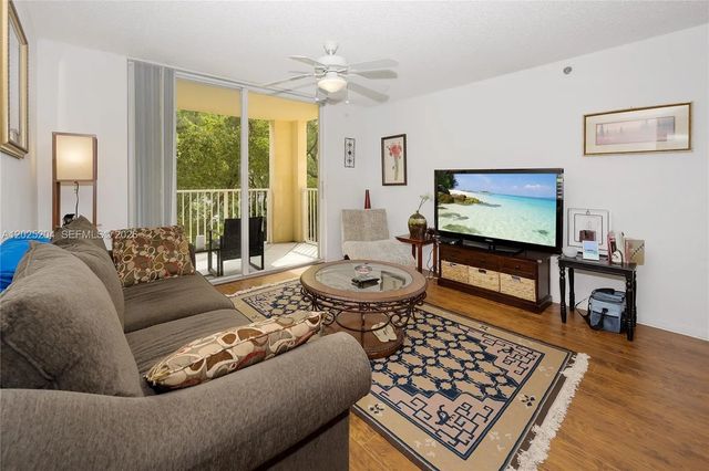 2 of 28 - 19555 E Country Club Drive #8408, Aventura, FL