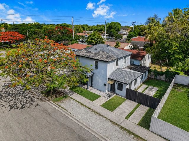 2275 Nw 30th Street, Miami