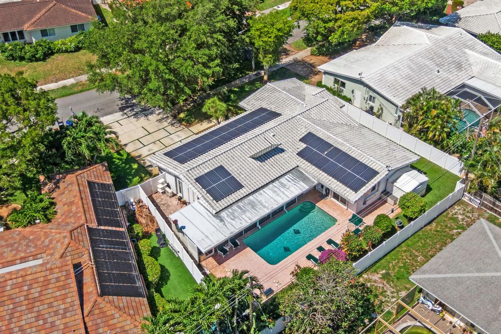 2141 Ne 67th Street, Fort Lauderdale