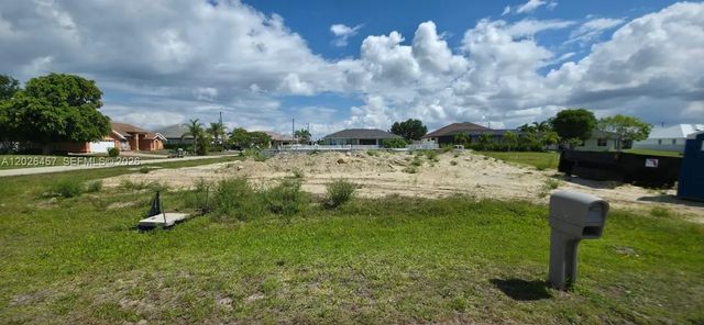 1809 Nw 37th Place, 