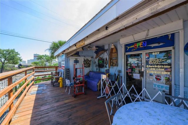 2 of 41 - 927 N Us Highway 1, Fort Pierce, FL