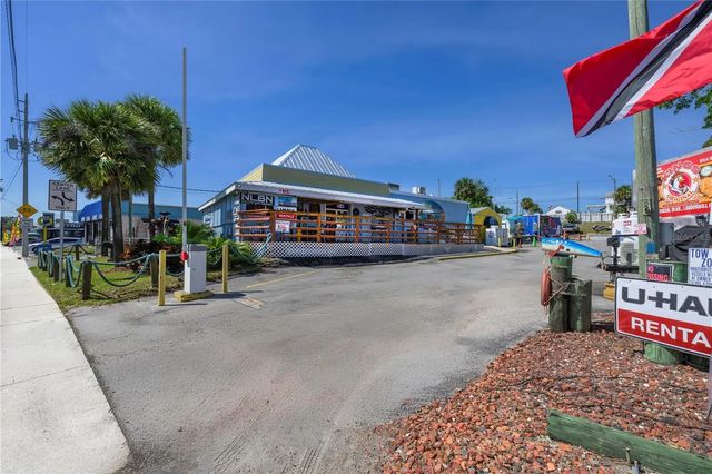 4 of 41 - 927 N Us Highway 1, Fort Pierce, FL