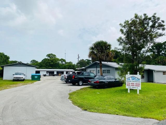 5 of 7 - 186 Melton Drive, Fort Pierce, FL