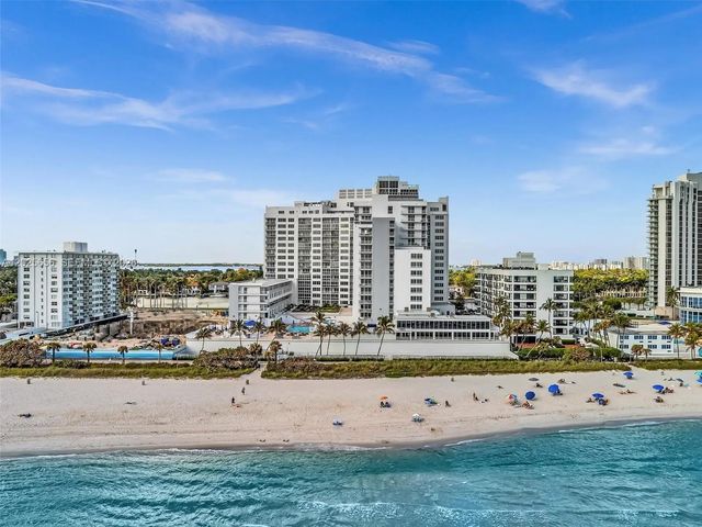 3 of 44 - 5401 Collins Avenue #107, Miami Beach, FL