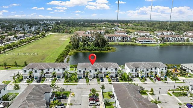 4 of 35 - 577 Nw 204th Street, Miami Gardens, FL