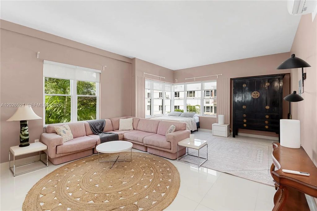 2421 Lake Pancoast Drive #3b, Miami Beach