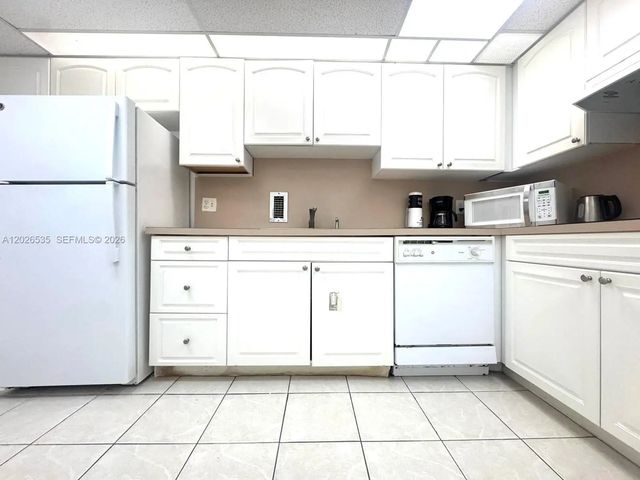 4001 S Ocean Drive #15l, Hollywood